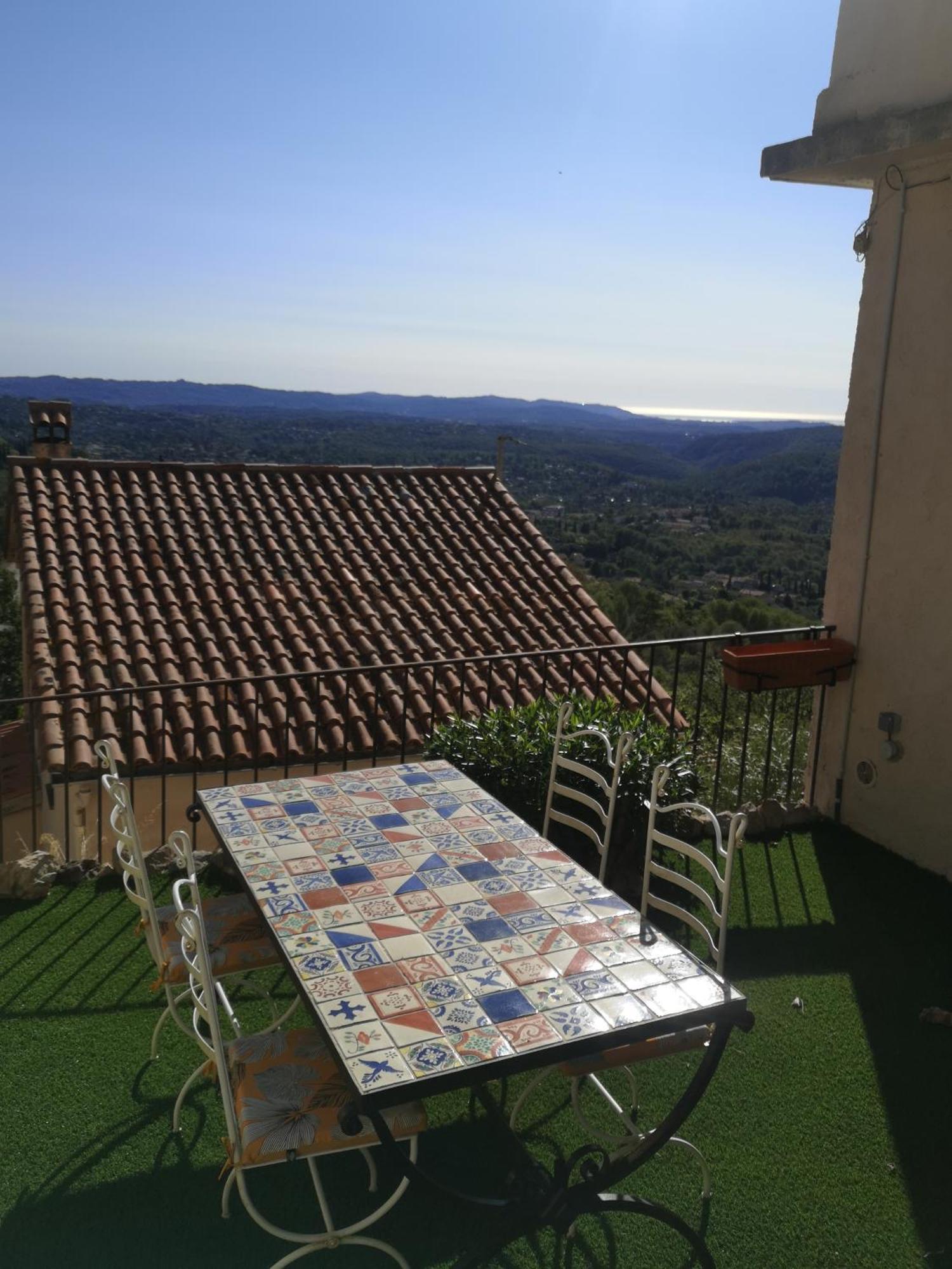 Vue Mer, Au Calme, Avec Jardin !